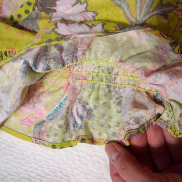 LOFT floral ruffle spring summer knit top size medium - Picture 5 of 7